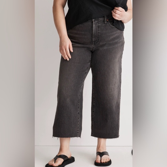 Madewell Plus Perfect Vintage Wide Leg Cropped Jeans - Picture 2 of 5